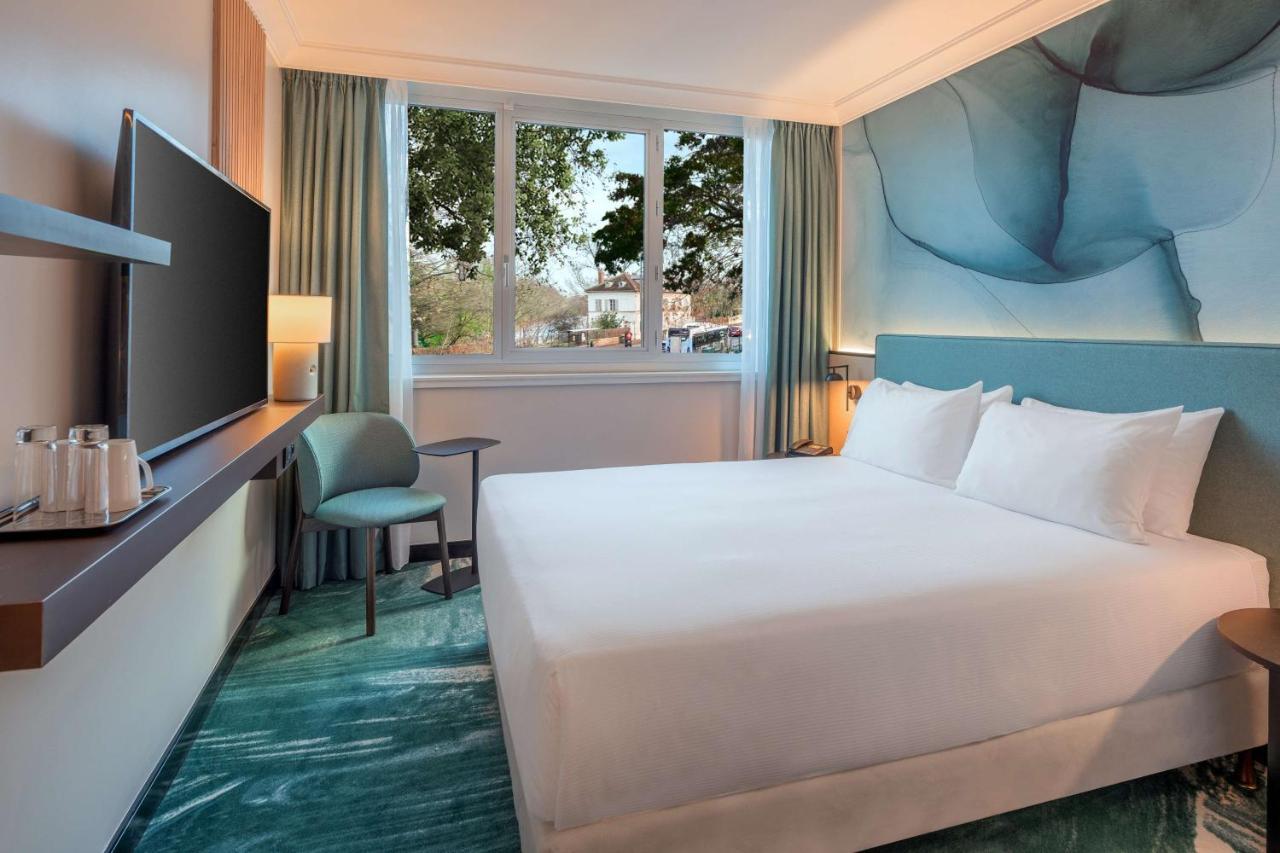 Doubletree By Hilton Paris Bougival Hotel Exterior photo
