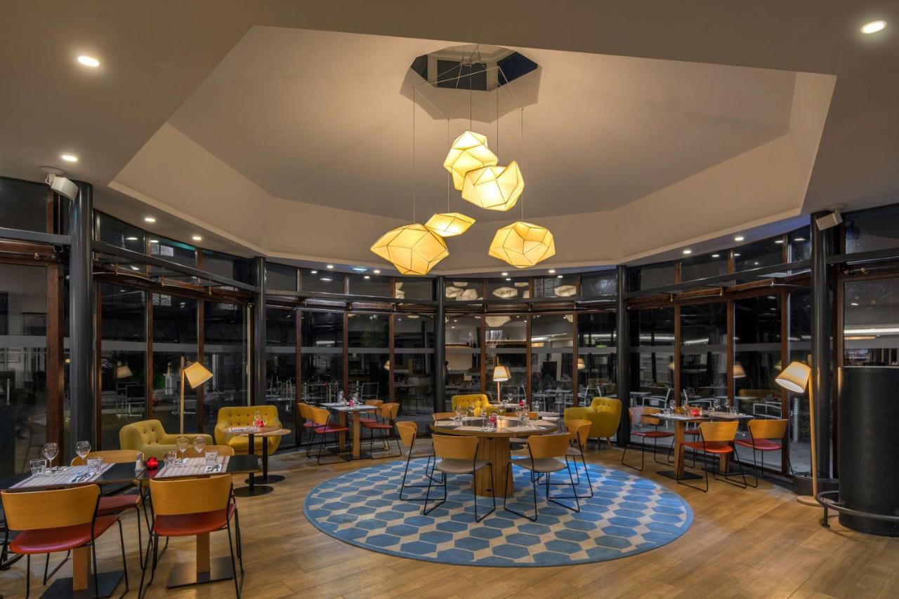 Doubletree By Hilton Paris Bougival Hotel Exterior photo
